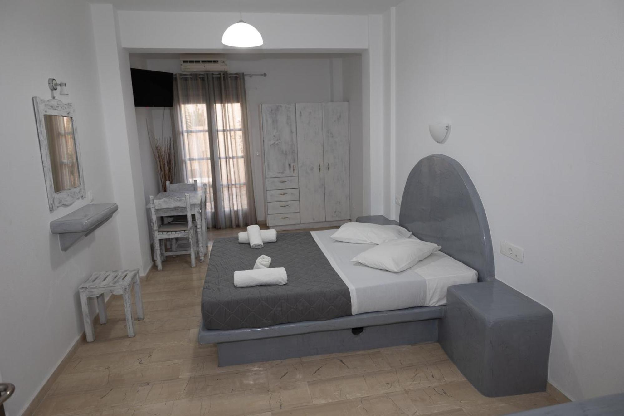 Ira Apartments Kamári Buitenkant foto