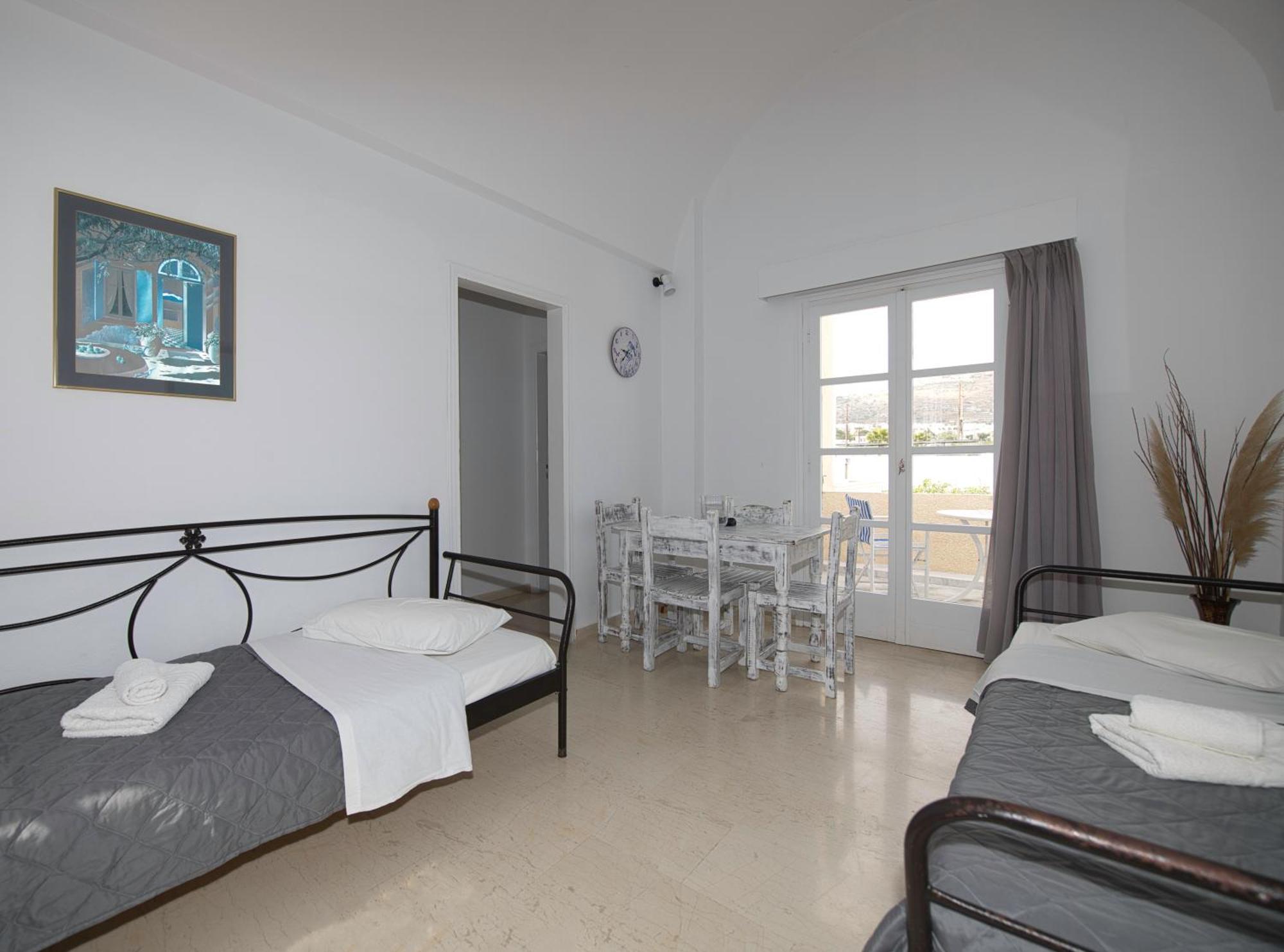 Ira Apartments Kamári Buitenkant foto