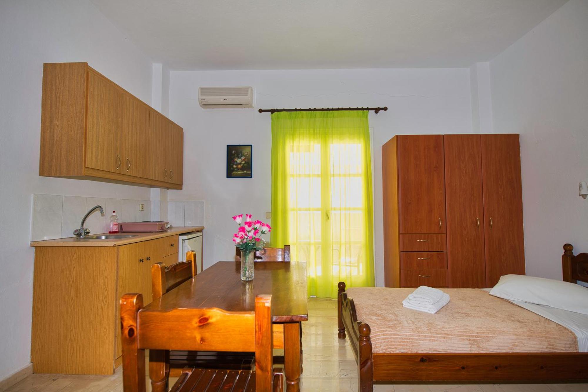 Ira Apartments Kamári Buitenkant foto